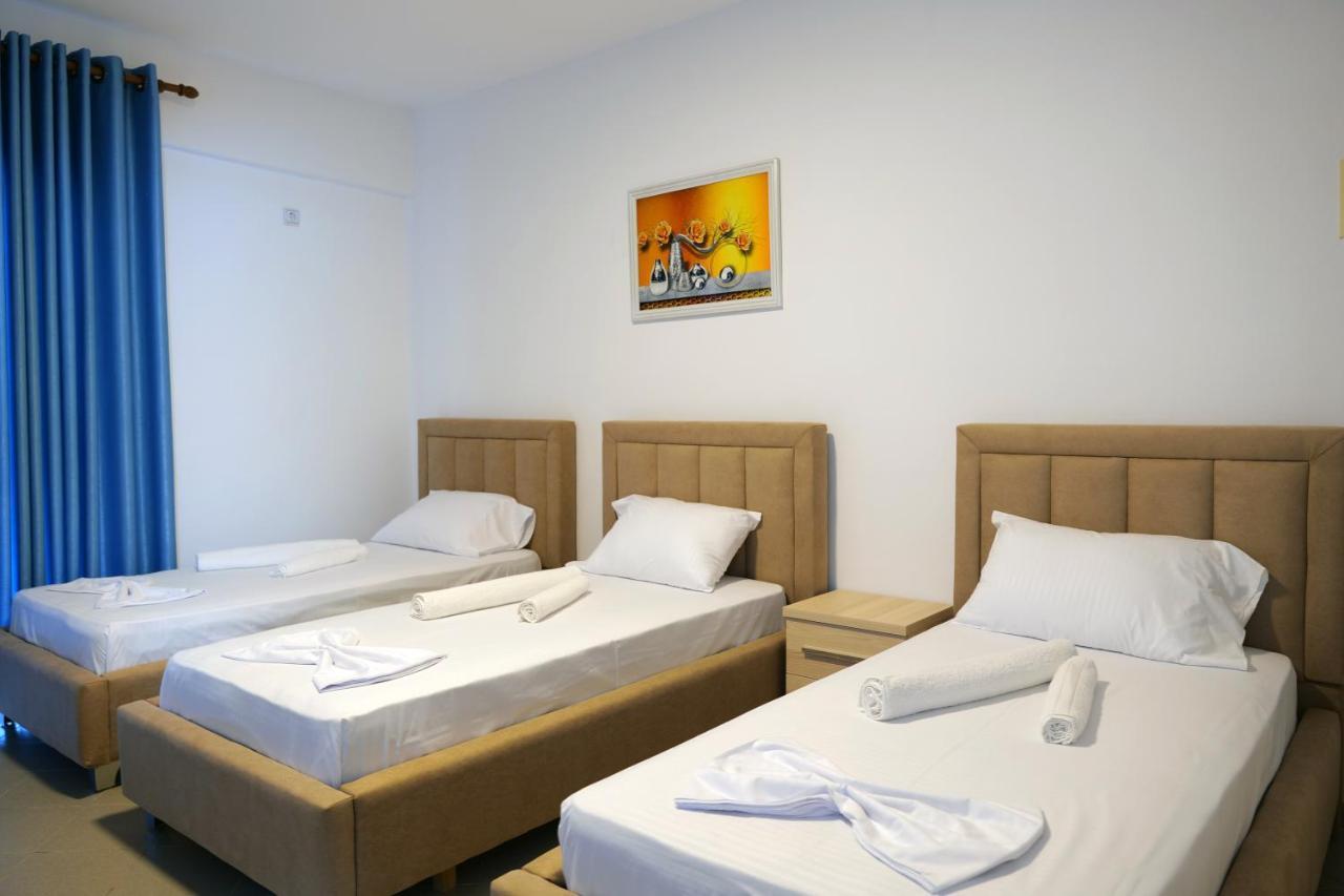 Mema Rooms Himare Exterior photo