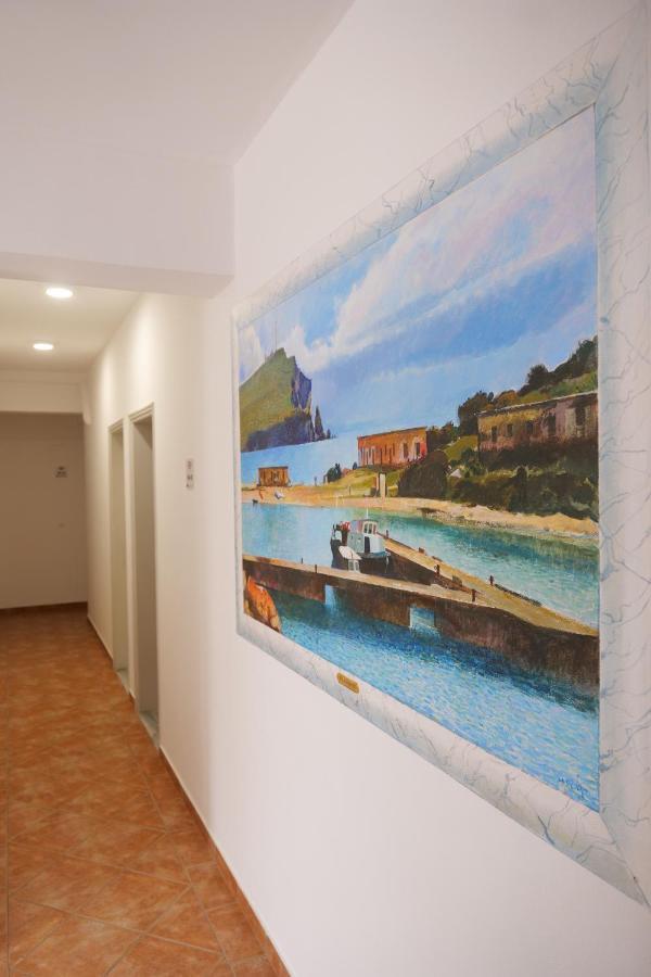 Mema Rooms Himare Exterior photo